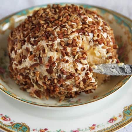 Pineapple Cheeseball 3