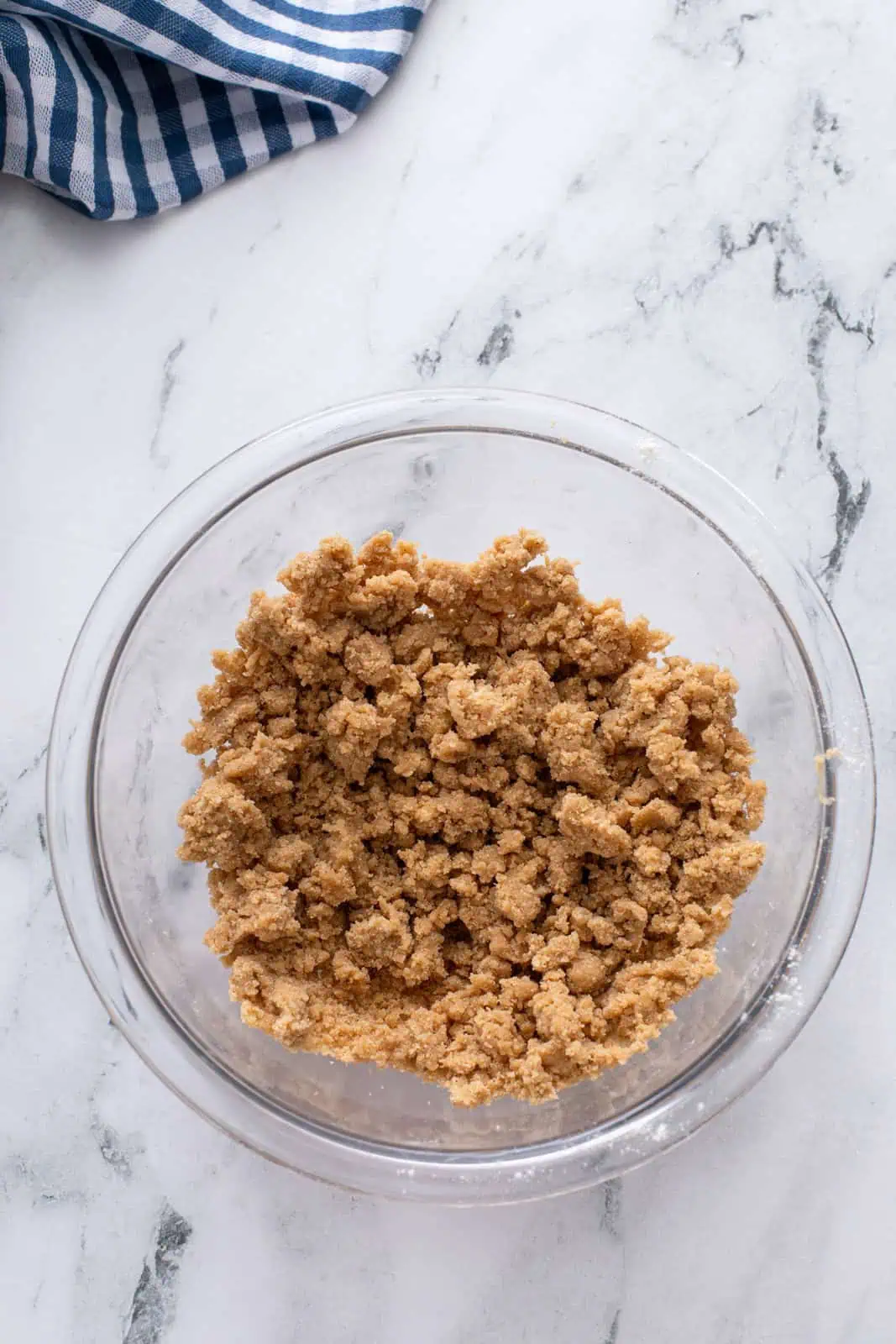 Streusel topping in a glass bowl.